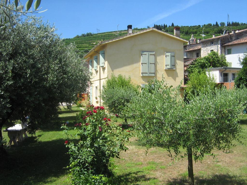Due Archi Acomodação com café da manhã SantʼAmbrogio di Valpolicella Exterior foto